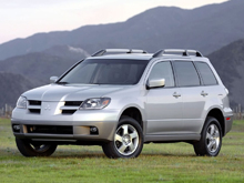 Чехлы на Mitsubishi Outlander 2000–2007 г.в.