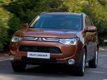 Чехлы на Mitsubishi Outlander III 2012–2018 г.в.