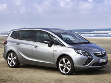 Чехлы на Opel Zafira C 2012–2018 г.в.