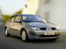 Чехлы на Renault Megane II седан 2003–2009 г.в.
