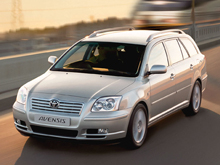 Чехлы на Toyota Avensis универсал 2003–2009 г.в.